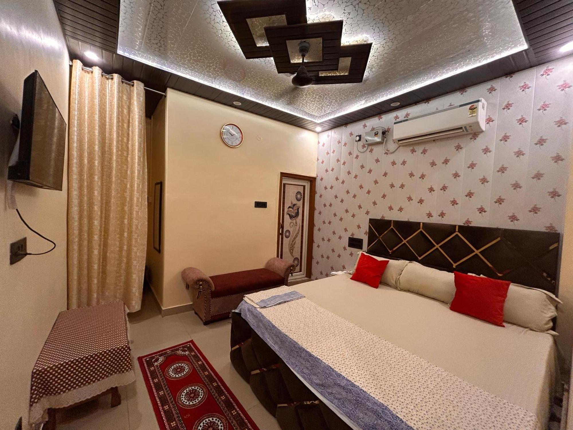 Temple Town Homes Assi Ghat Varanasi Exterior photo